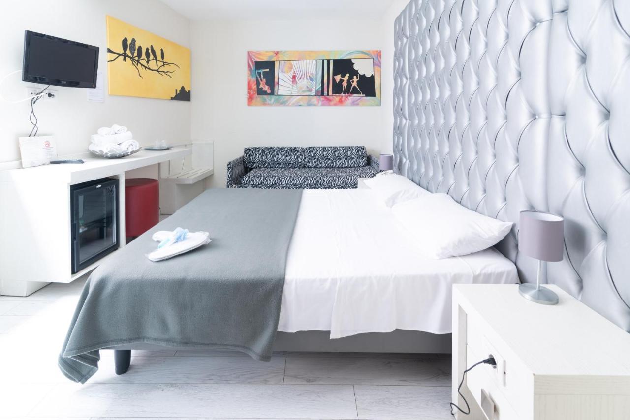 Happy Hotel Atelier Gardone Riviera Centro & Beach Eksteriør bilde