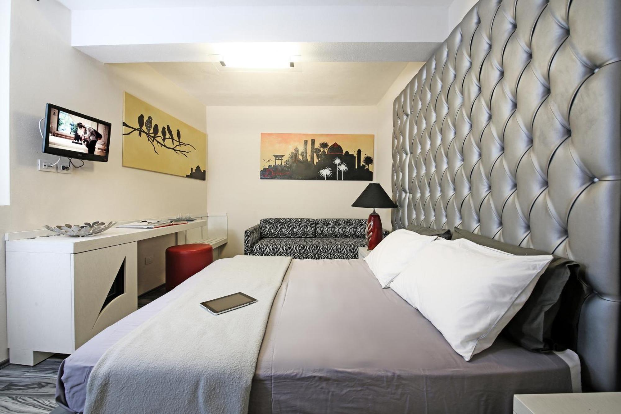 Happy Hotel Atelier Gardone Riviera Centro & Beach Rom bilde