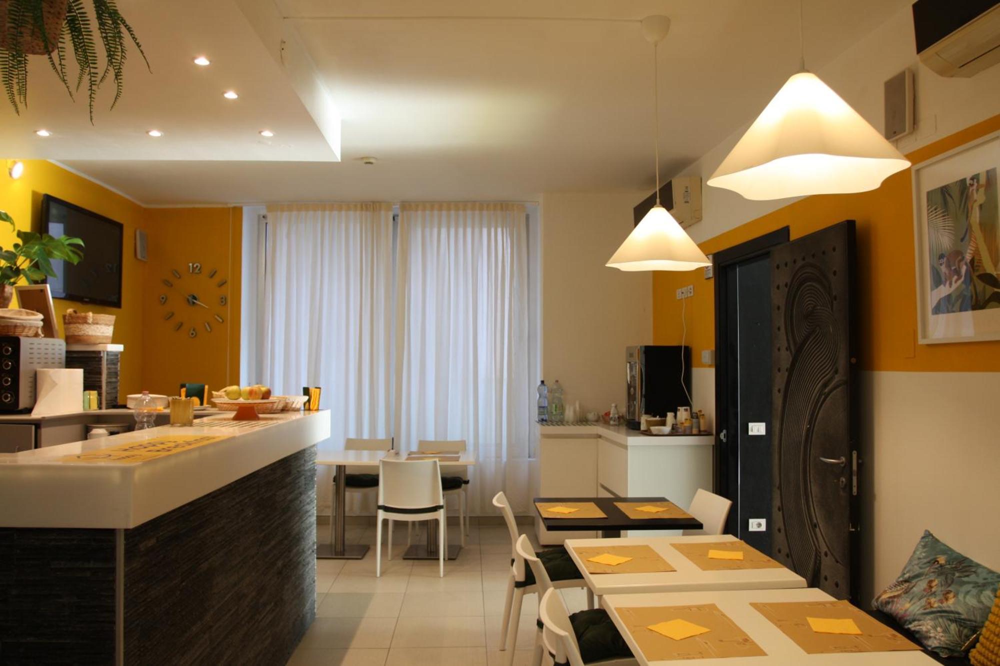 Happy Hotel Atelier Gardone Riviera Centro & Beach Eksteriør bilde