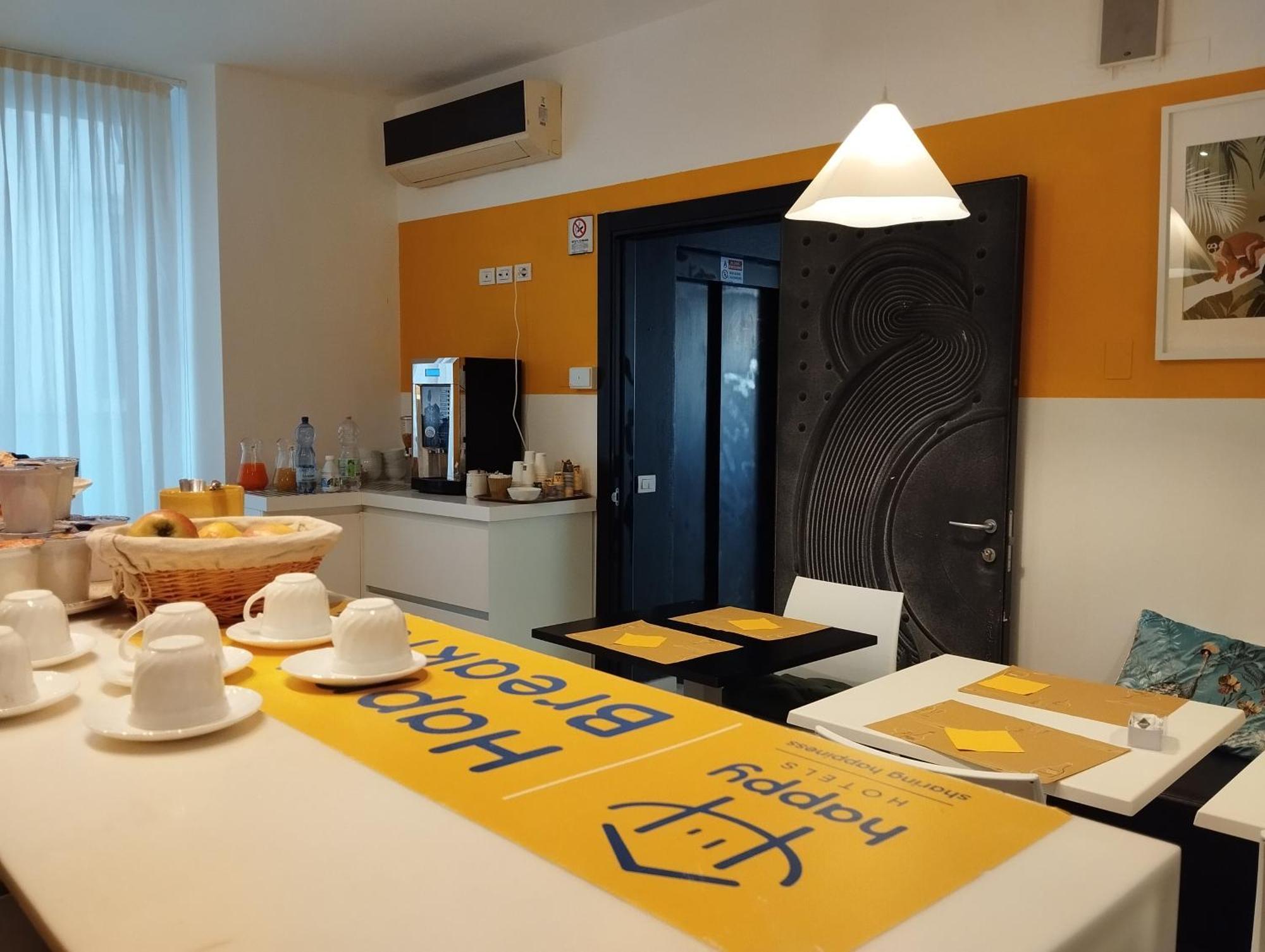 Happy Hotel Atelier Gardone Riviera Centro & Beach Eksteriør bilde