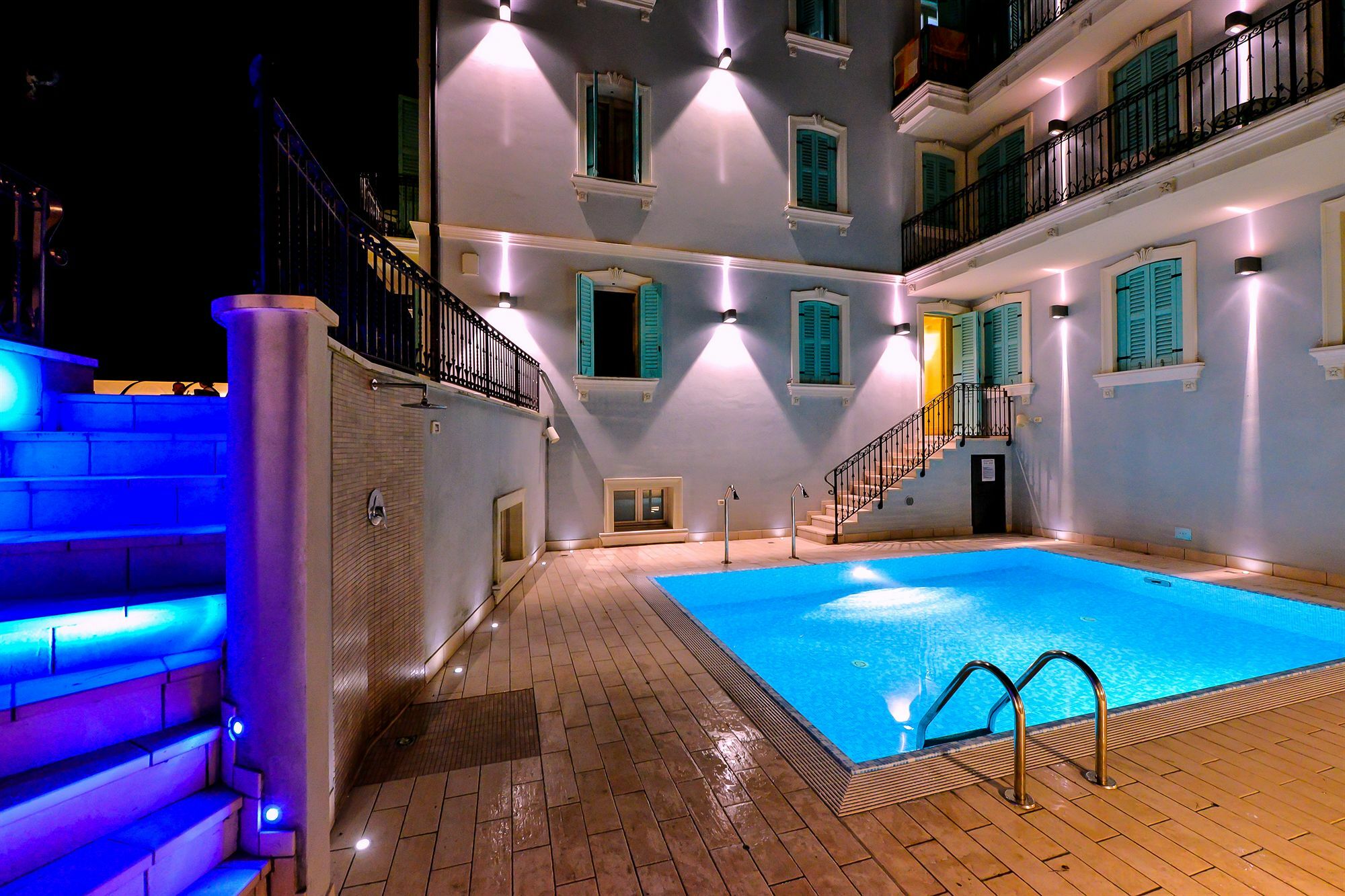 Happy Hotel Atelier Gardone Riviera Centro & Beach Eksteriør bilde